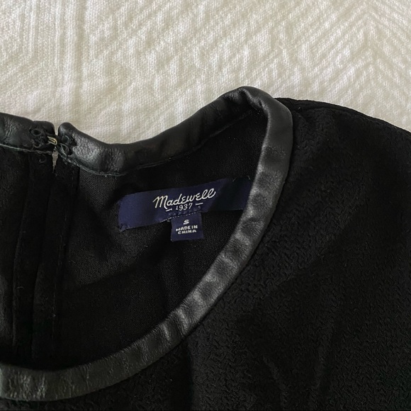 Madewell Leather Trim Tailored Tee - Picture 5 of 6